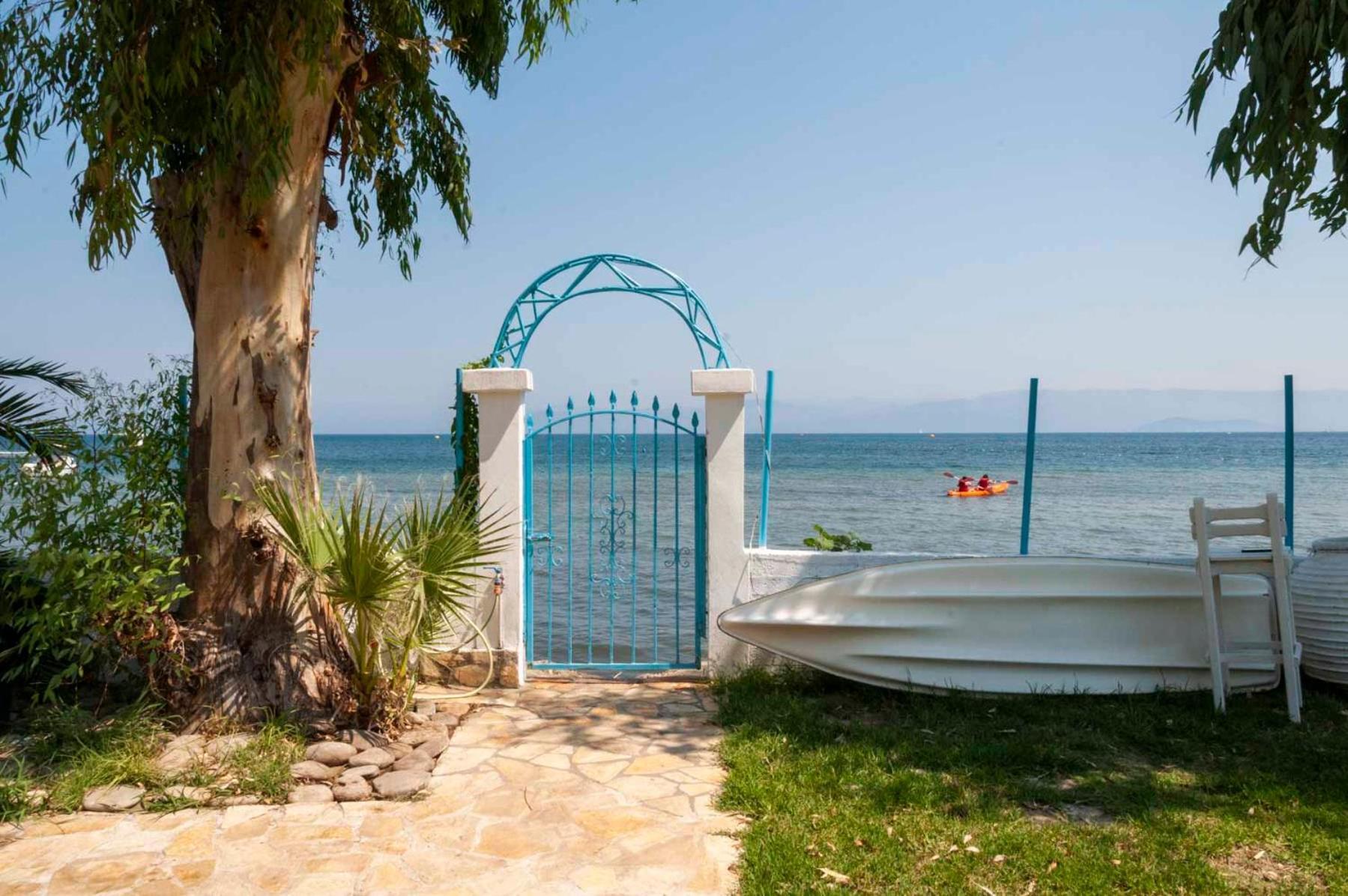 Lemami Seafront Bungalows Kávosz Kültér fotó